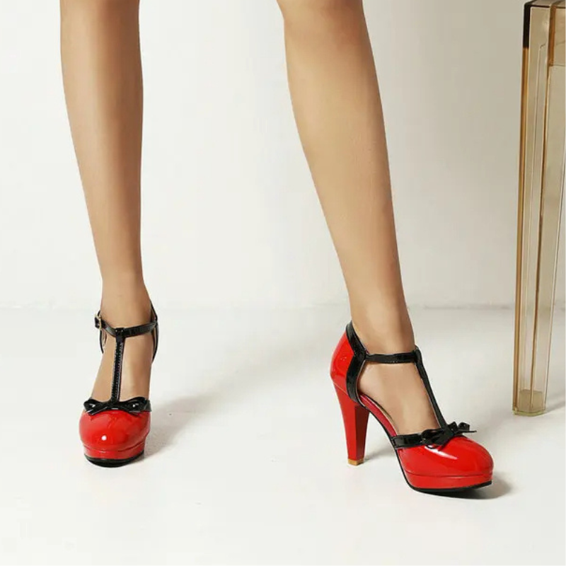 Mary Jane Gloss Heels