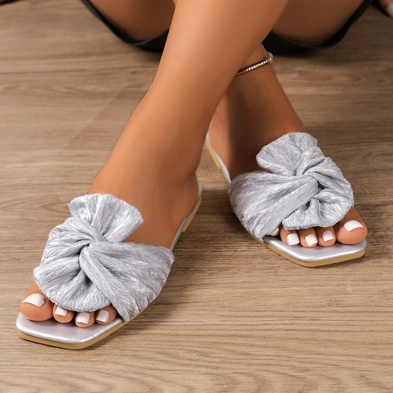 Sardinia Bow Sandals