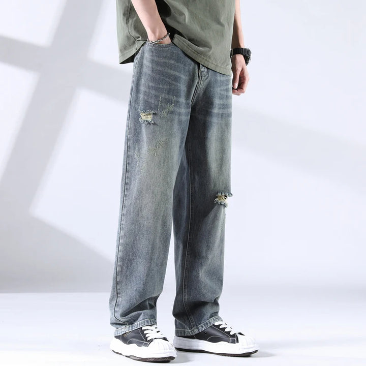 Wade Distressed Jeans