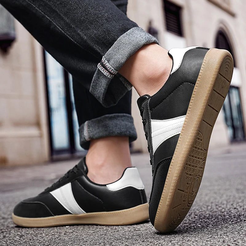 Roberto Low-Top Sneakers