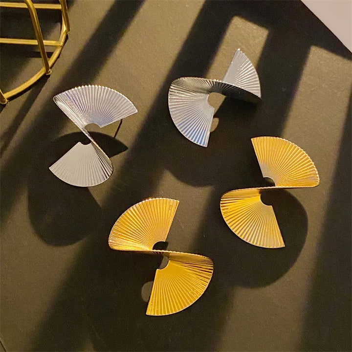 Helis Twisted Earrings