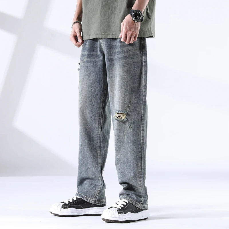 Wade Distressed Jeans