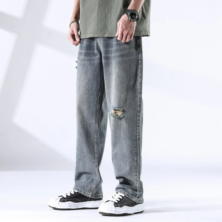 Wade Distressed Jeans