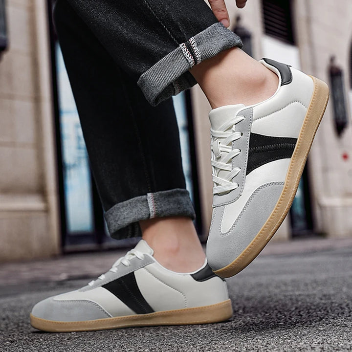 Roberto Low-Top Sneakers