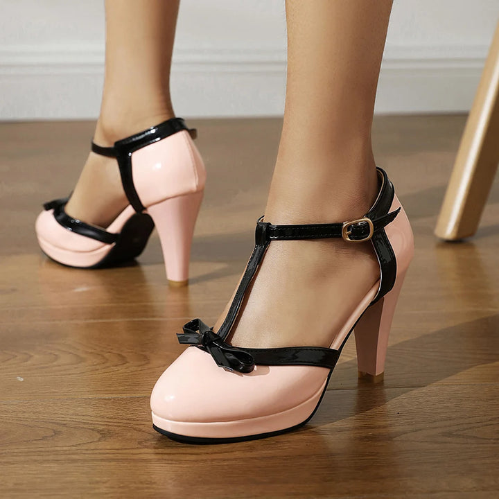 Mary Jane Gloss Heels