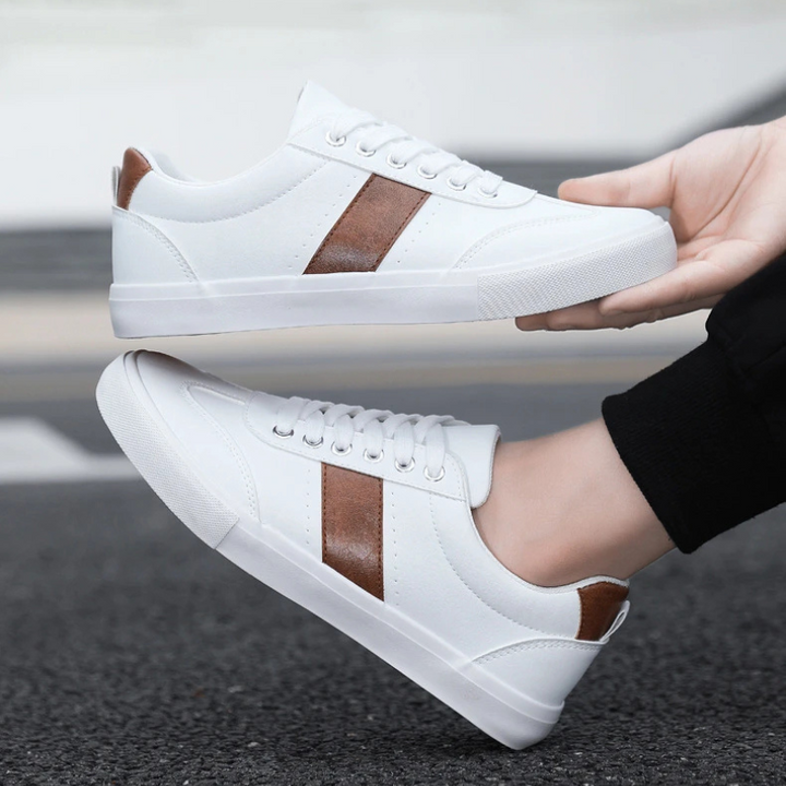 Easton Low-Top Sneakers