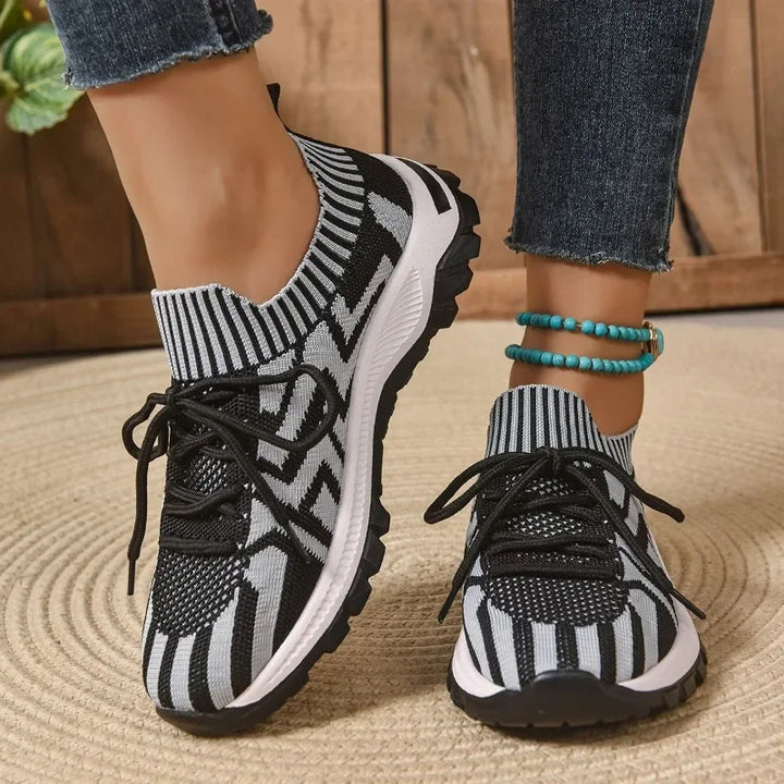 Nova Knit Pop Sneakers