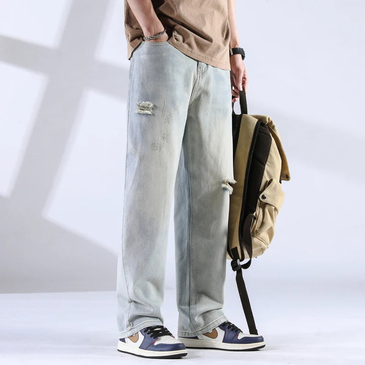 Wade Distressed Jeans