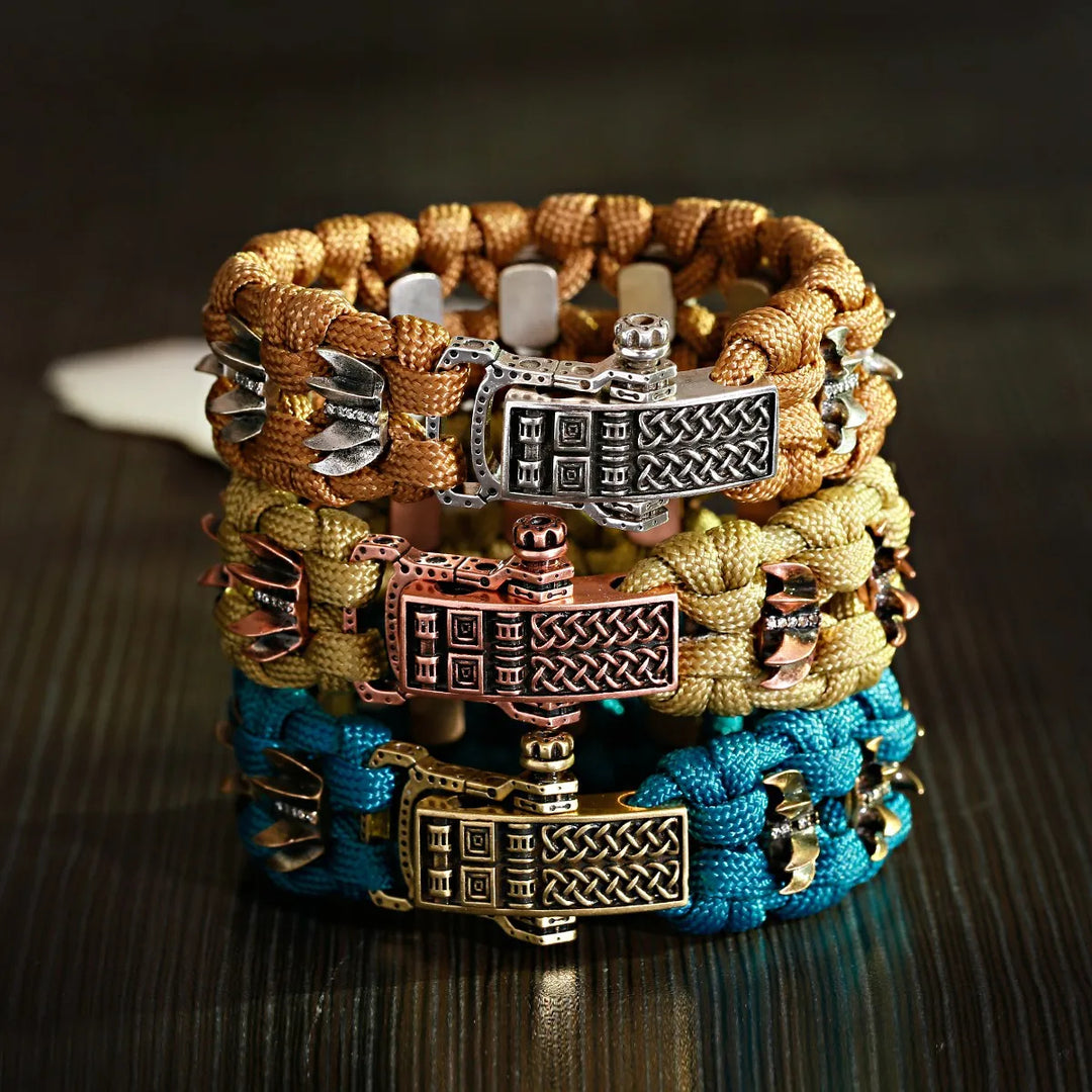 Titan Fang Paracord Bracelet