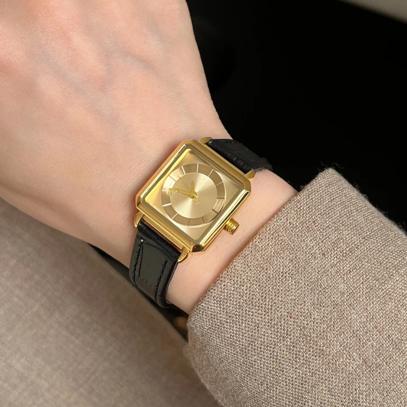 Averie Minimalist Square Watch