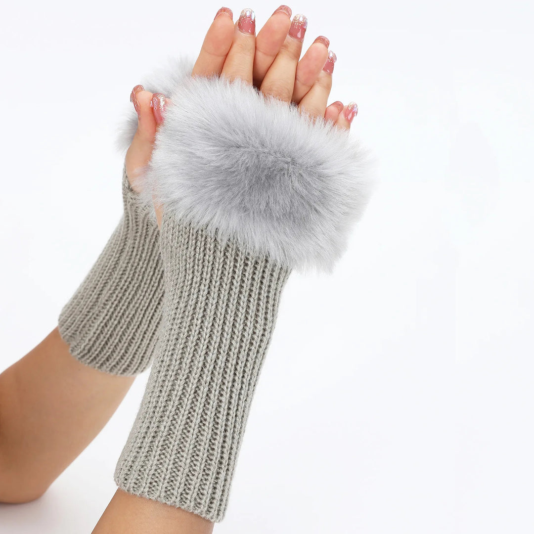 Valeria Ribbed Fur-Cuff Gloves