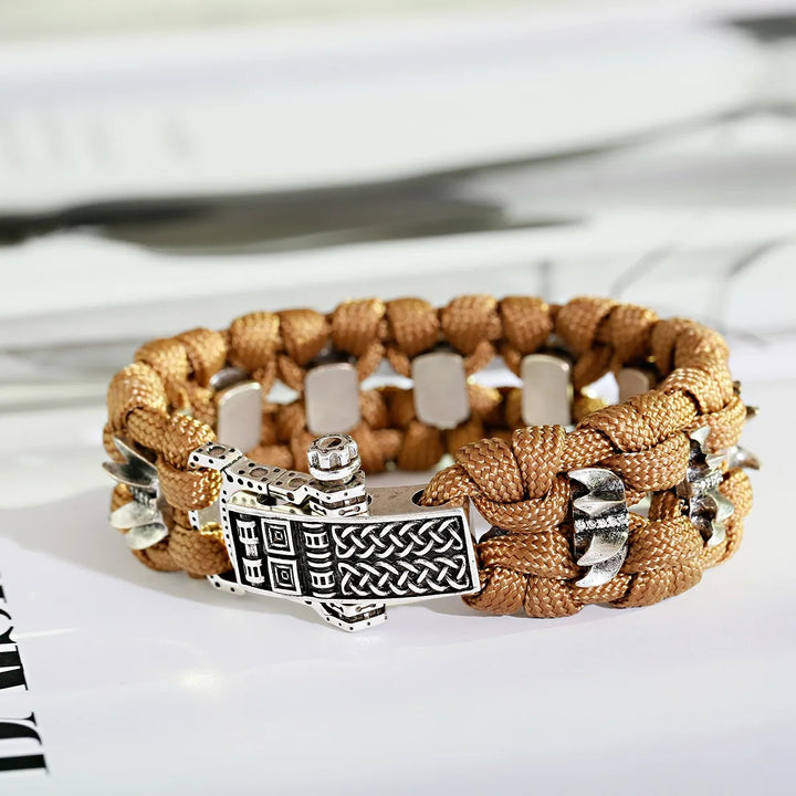 Titan Fang Paracord Bracelet