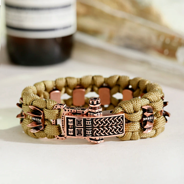 Titan Fang Paracord Bracelet