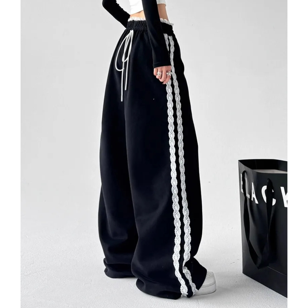 Misty Lace Sweatpants