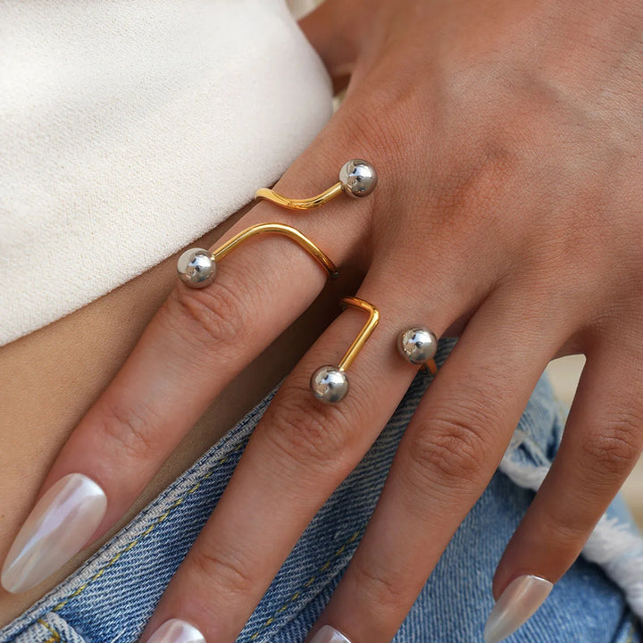 Astria Twin Curve Ring Set