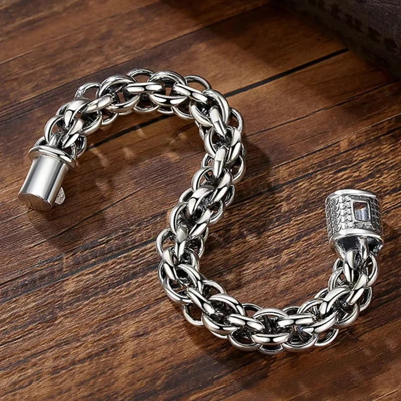 Titan Loop Bracelet