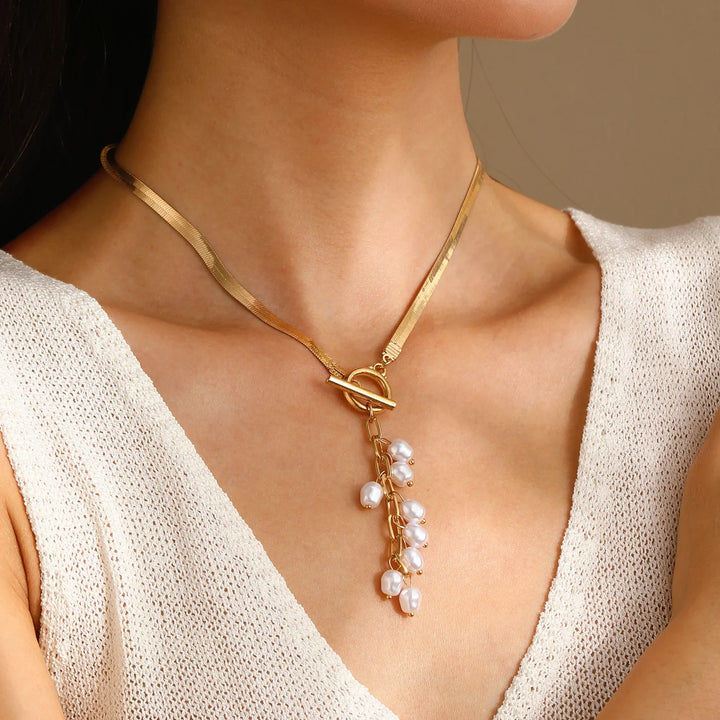 Luma Pearl Necklace