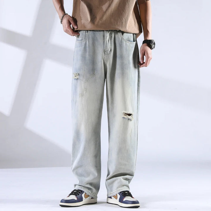 Wade Distressed Jeans
