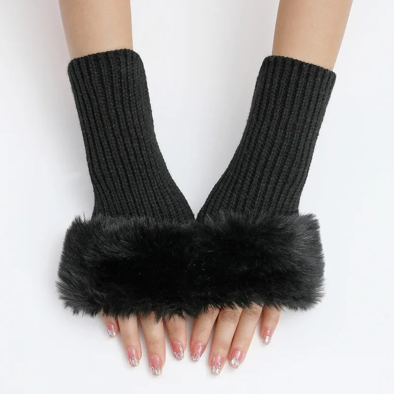 Valeria Ribbed Fur-Cuff Gloves