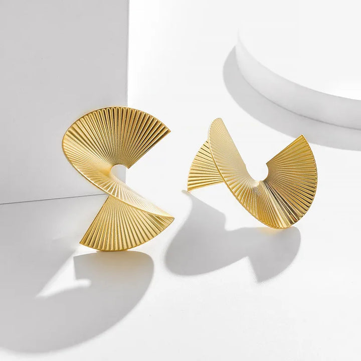 Helis Twisted Earrings
