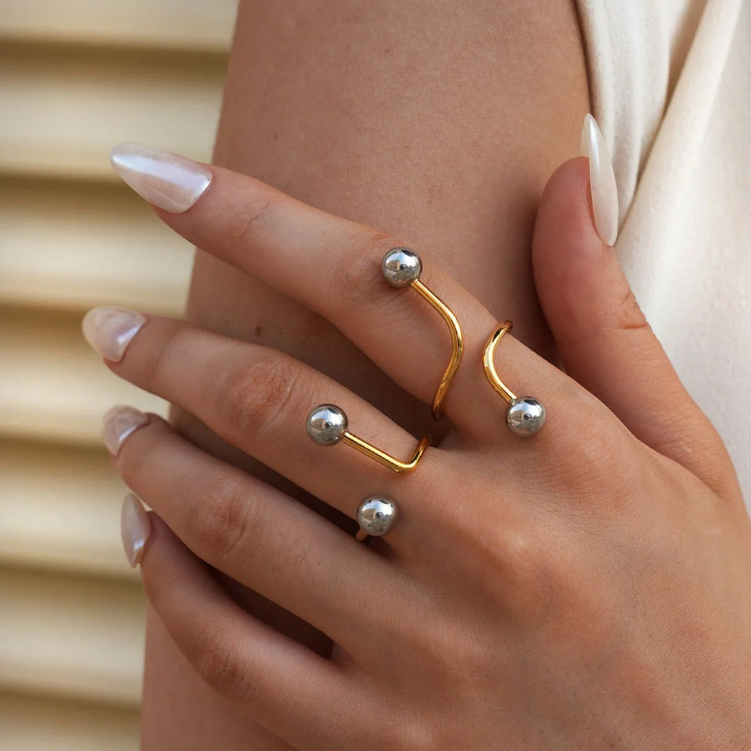 Astria Twin Curve Ring Set
