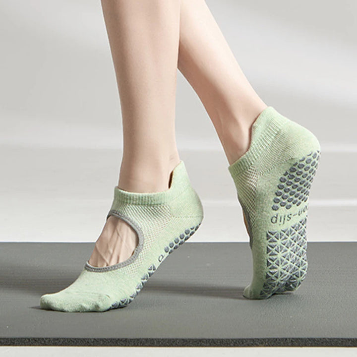 Lume Cotton Grip Socks